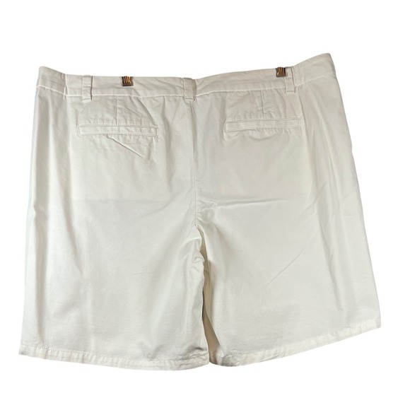 GAP Women's ESSENTIAL BOYFRIEND ROLL-UP BERMUDA, OPTIC WHITE, Size 20 - Picture 1 of 6